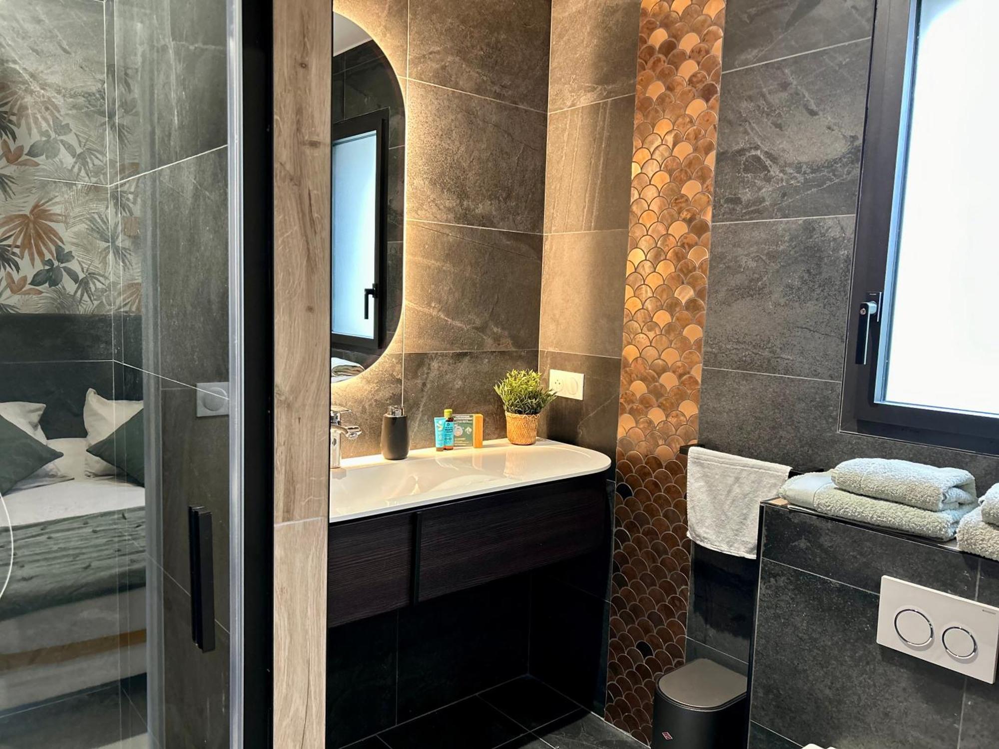 Home Vert La Suite Forges de Lanouee Dış mekan fotoğraf